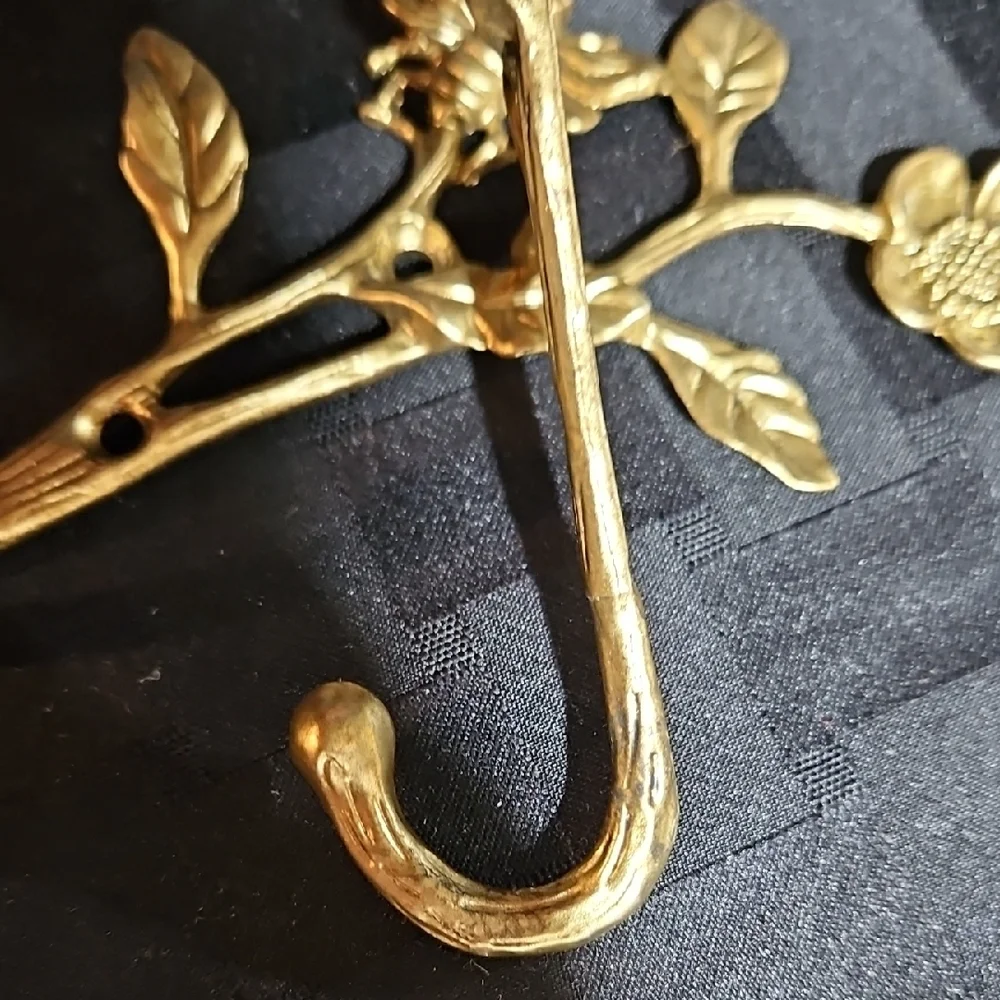 Pair of Gold/Brass Toned Flower & Bee Metal Wall Hook with Antique Finish